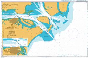 Approaches to Porto de Paranagua